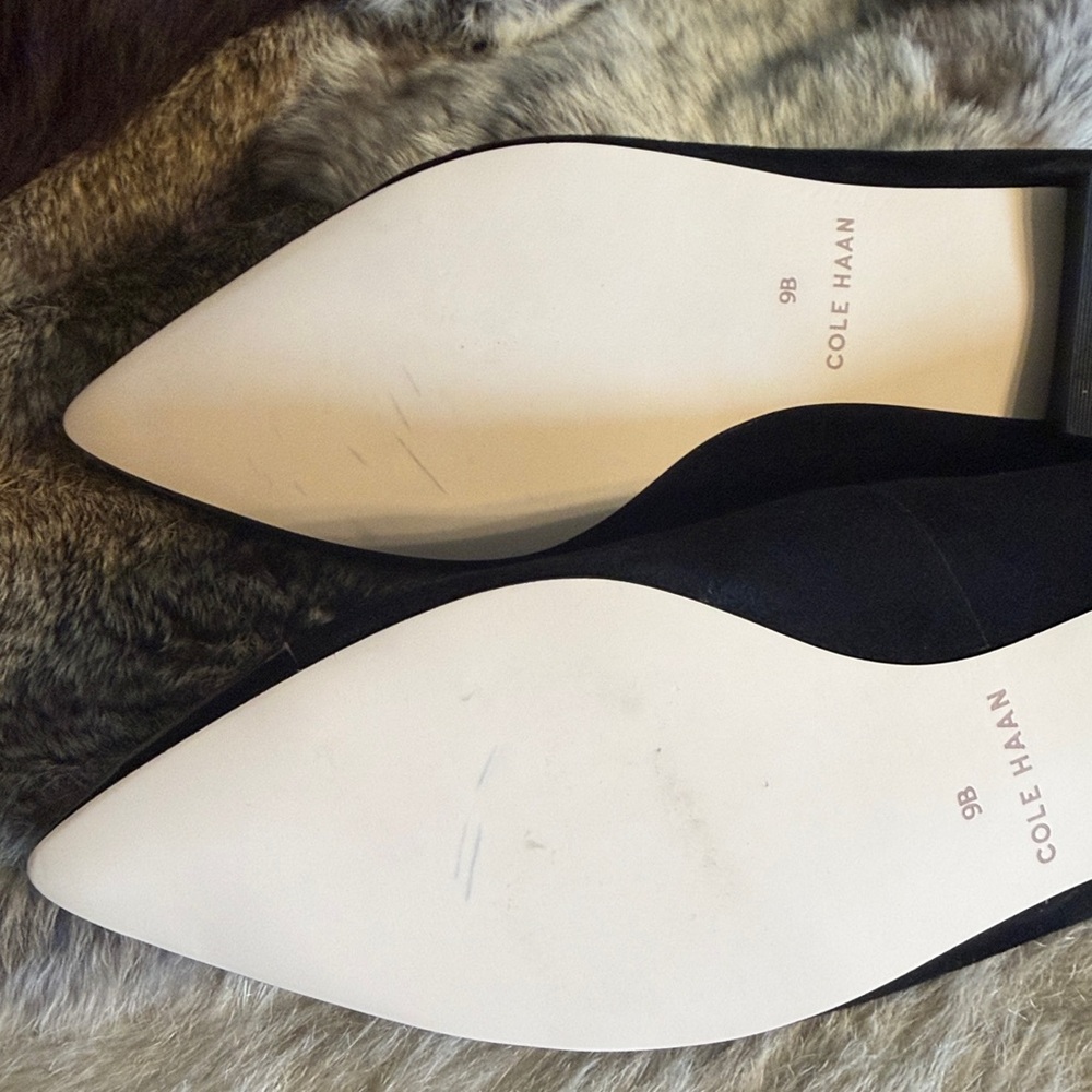 Cole Haan Black Pointed Patent-Toe Flats 9 (Bk7) - Picture 5 of 6